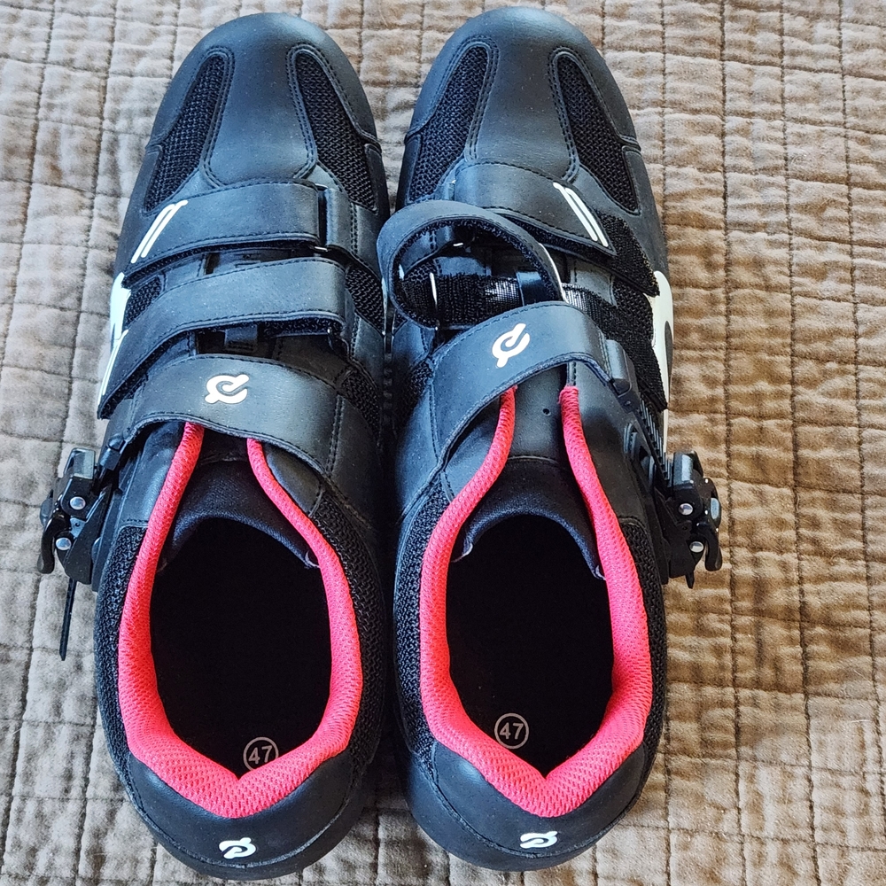 Peloton Black Cycling Shoes with White and Red Highlights Size 47